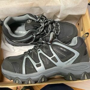 Brand New Tennis Shoes Size 8